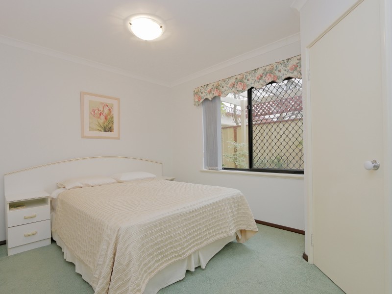 25 Sandringham Promenade, Canning Vale WA 6155