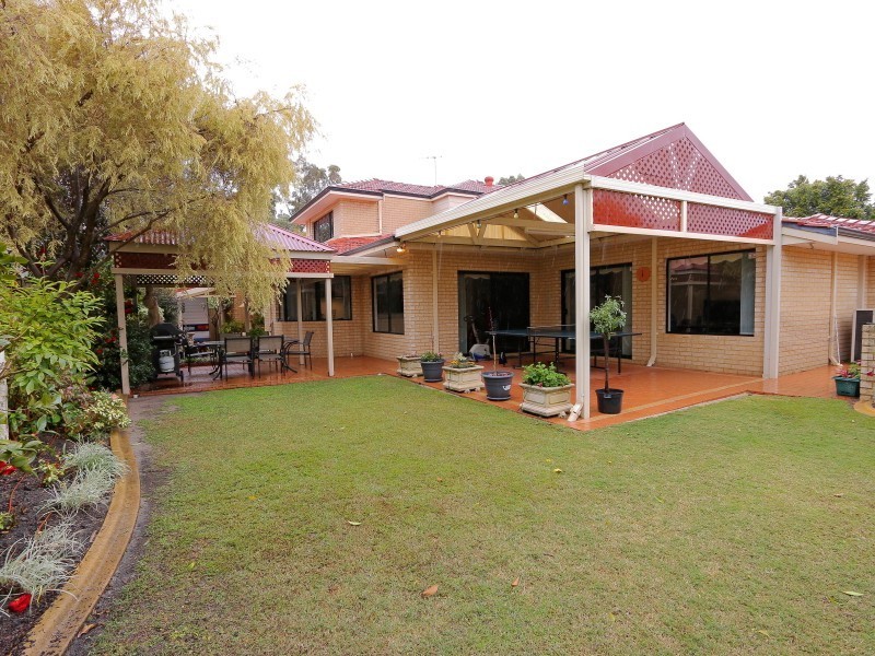 25 Sandringham Promenade, Canning Vale WA 6155