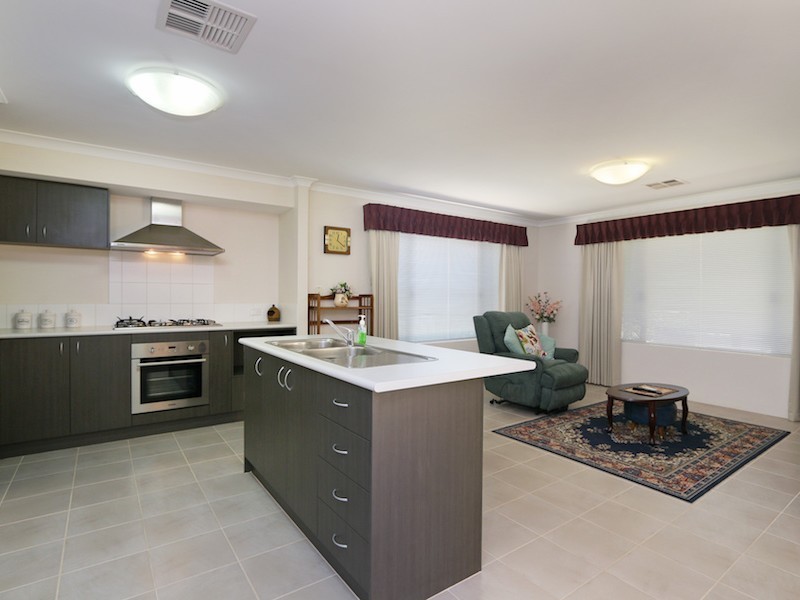 1C Wilcannia Way, Armadale WA 6112