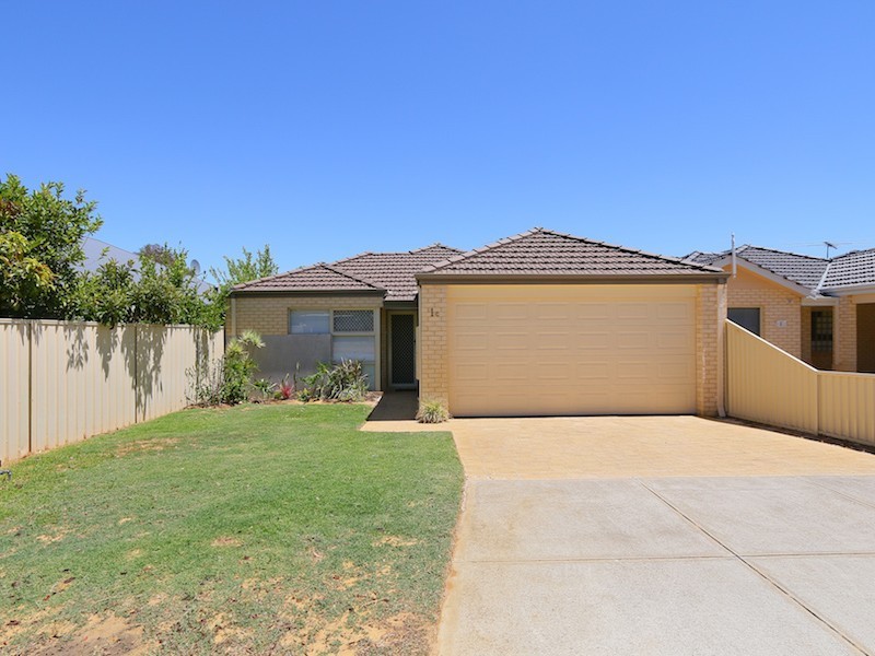 1C Wilcannia Way, Armadale WA 6112