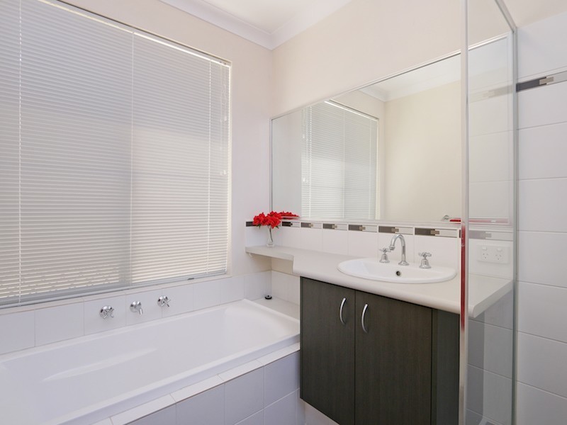 1C Wilcannia Way, Armadale WA 6112