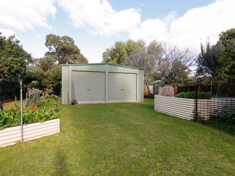 8 Birch Street, Maddington WA 6109