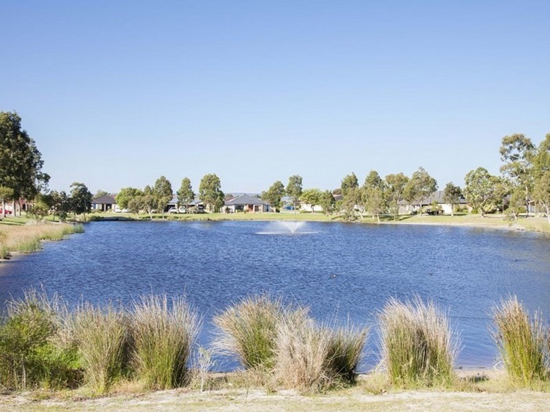 1 Cordata Street, Canning Vale WA 6155