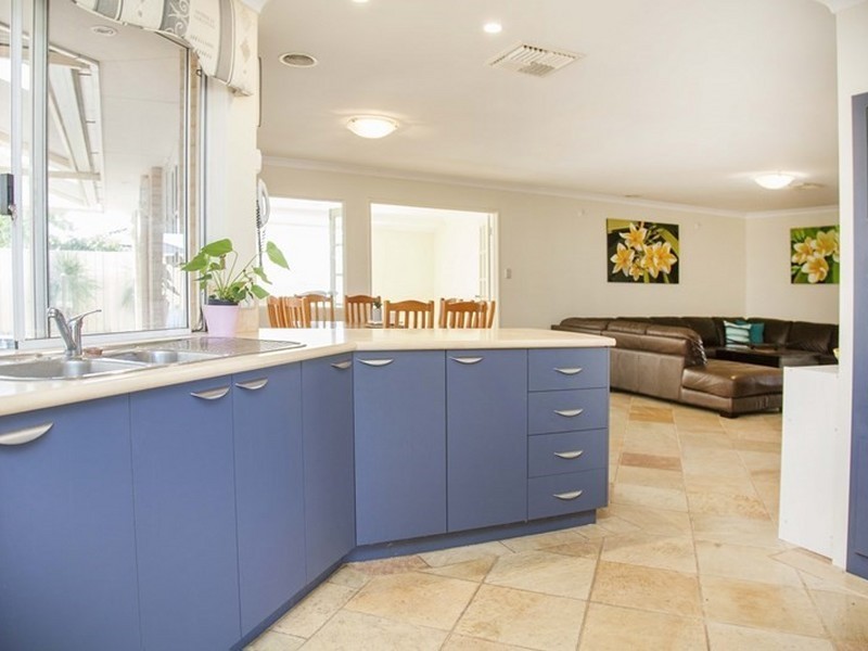 1 Cordata Street, Canning Vale WA 6155