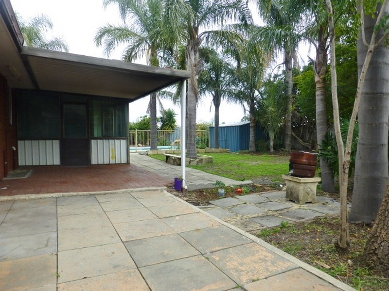 113 Girraween Street, Armadale WA 6112