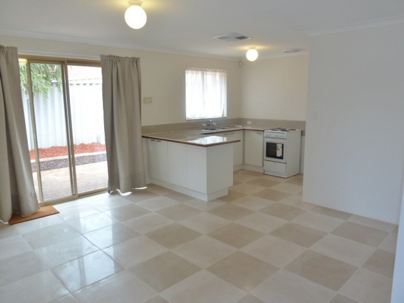 9 Mulline Court, Maddington WA 6109