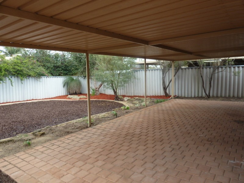 9 Mulline Court, Maddington WA 6109