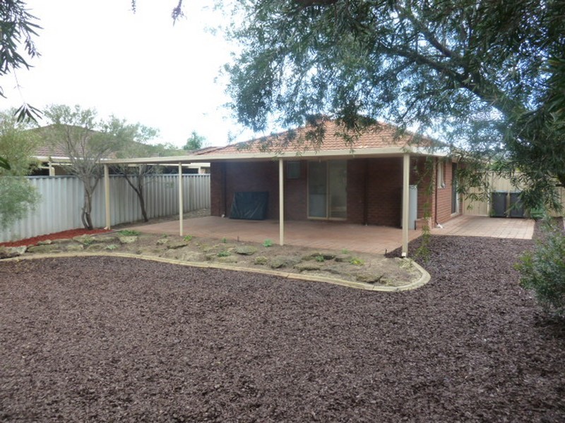 9 Mulline Court, Maddington WA 6109