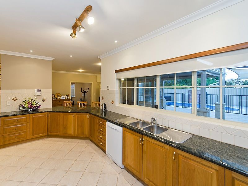 3 Bennett Drive, Canning Vale WA 6155