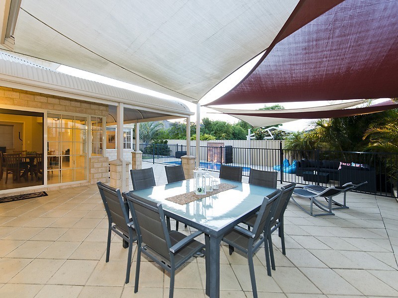 3 Bennett Drive, Canning Vale WA 6155