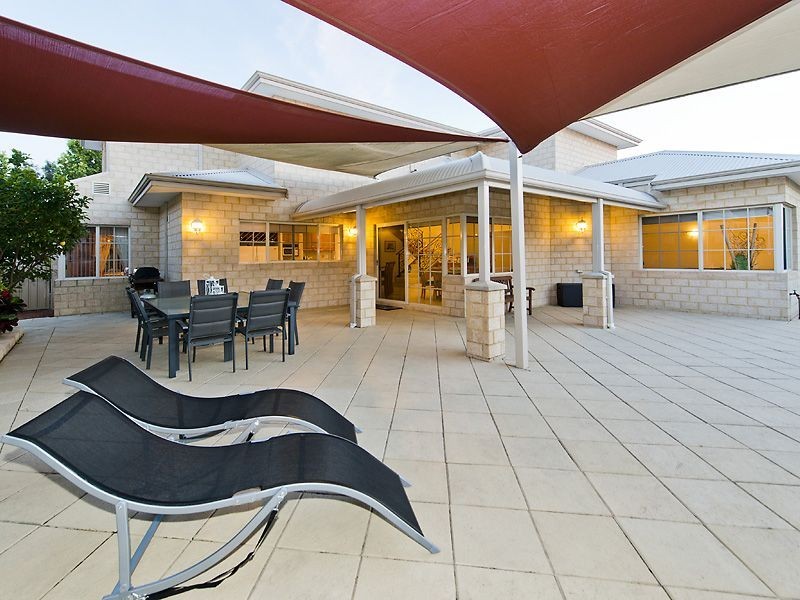 3 Bennett Drive, Canning Vale WA 6155