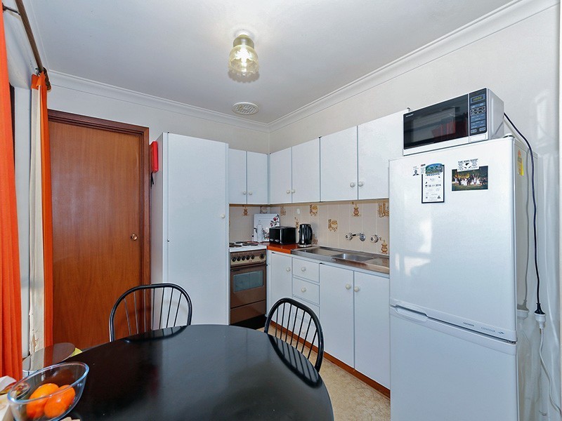 9 Shelburn Road, Thornlie WA 6108