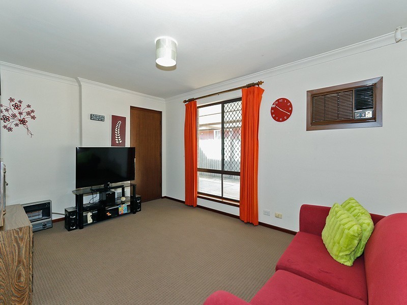 9 Shelburn Road, Thornlie WA 6108