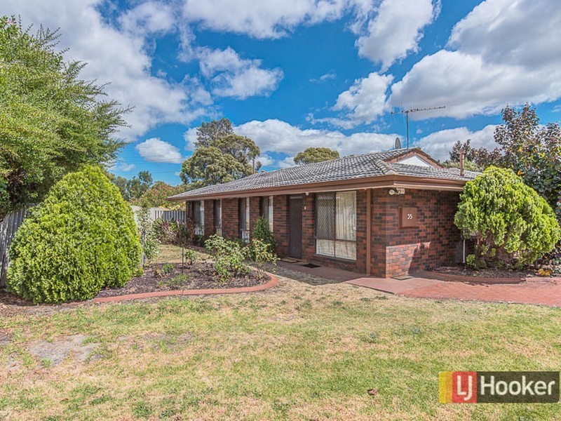 35 Wilfred Road, Thornlie WA 6108
