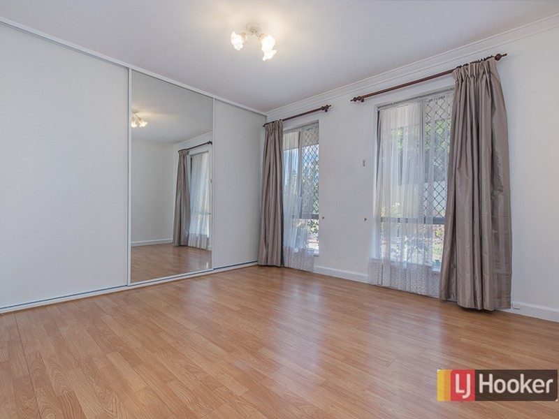 35 Wilfred Road, Thornlie WA 6108