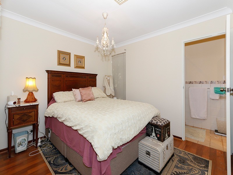11 Mcleish Place, Thornlie WA 6108