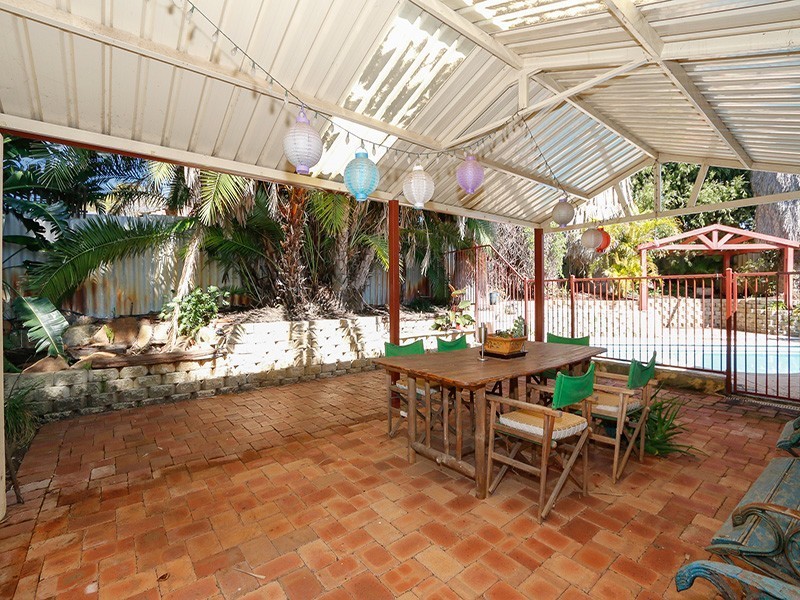 11 Mcleish Place, Thornlie WA 6108