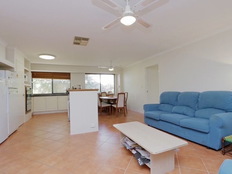 6 Brookside Square, Canning Vale WA 6155