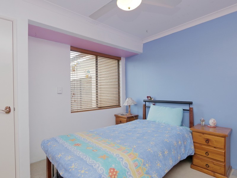 6 Brookside Square, Canning Vale WA 6155