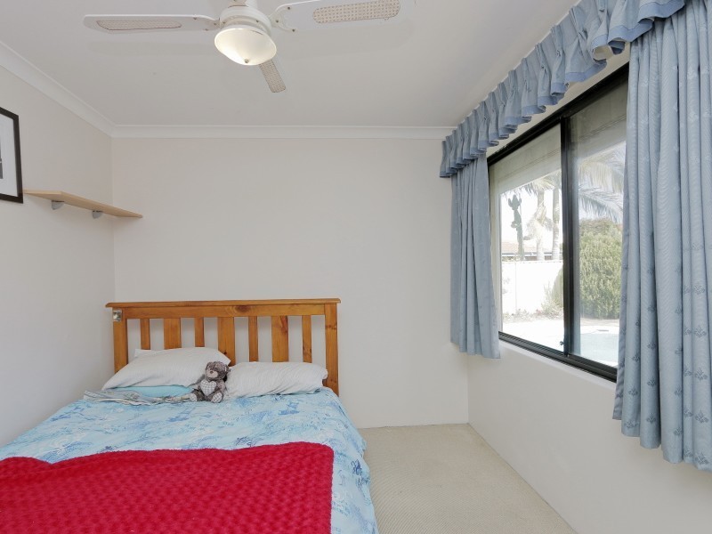 6 Brookside Square, Canning Vale WA 6155