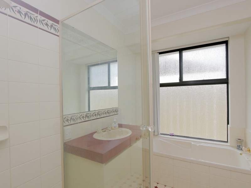 6 Brookside Square, Canning Vale WA 6155