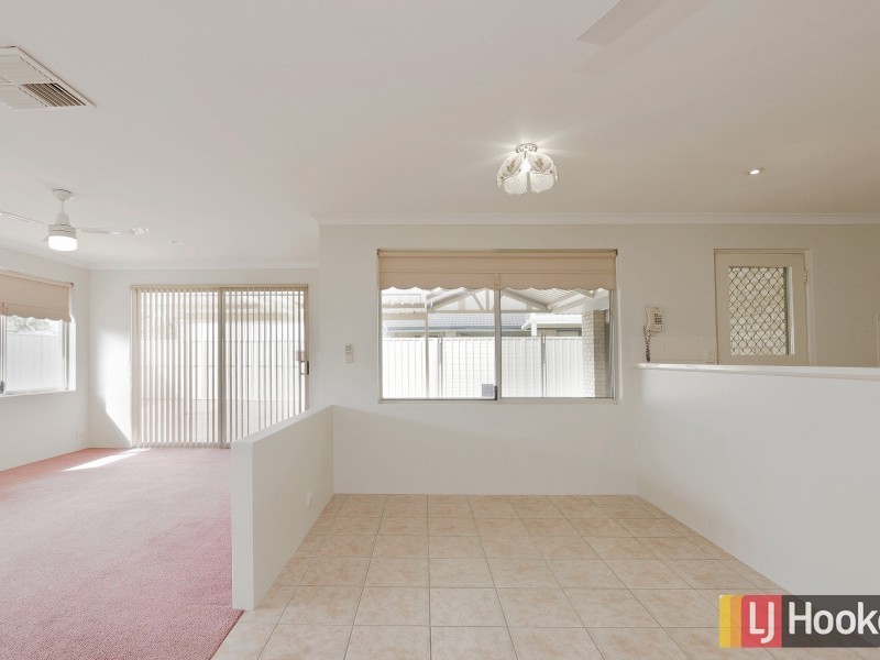 21 Tritonia Rise, Thornlie WA 6108