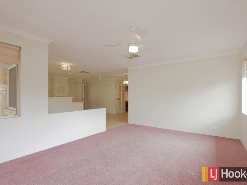 21 Tritonia Rise, Thornlie WA 6108