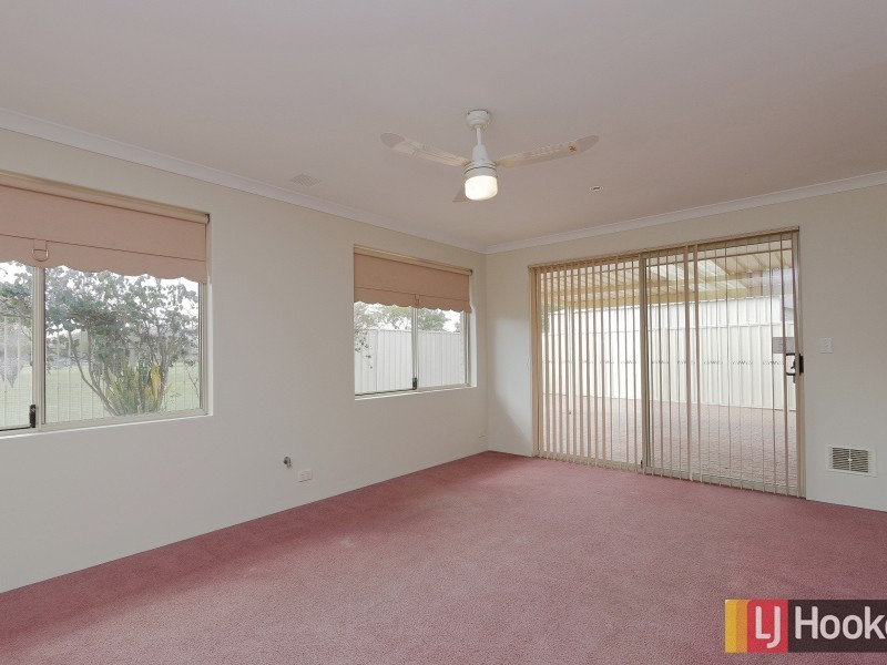 21 Tritonia Rise, Thornlie WA 6108