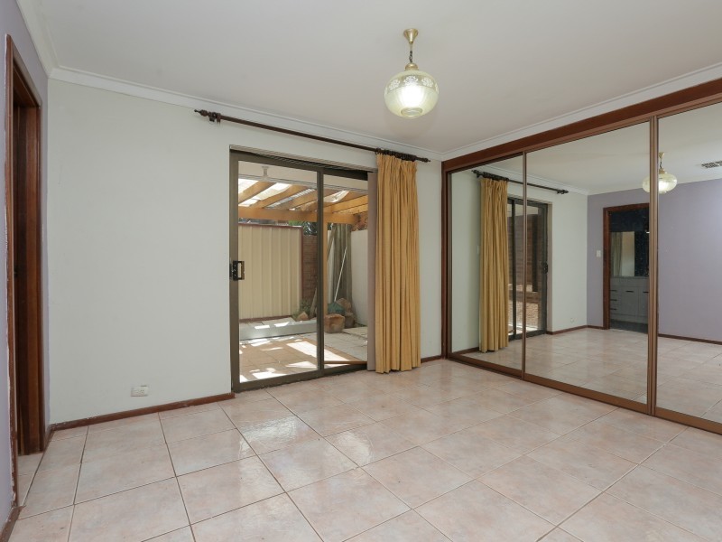 24B Spring Road, Thornlie WA 6108
