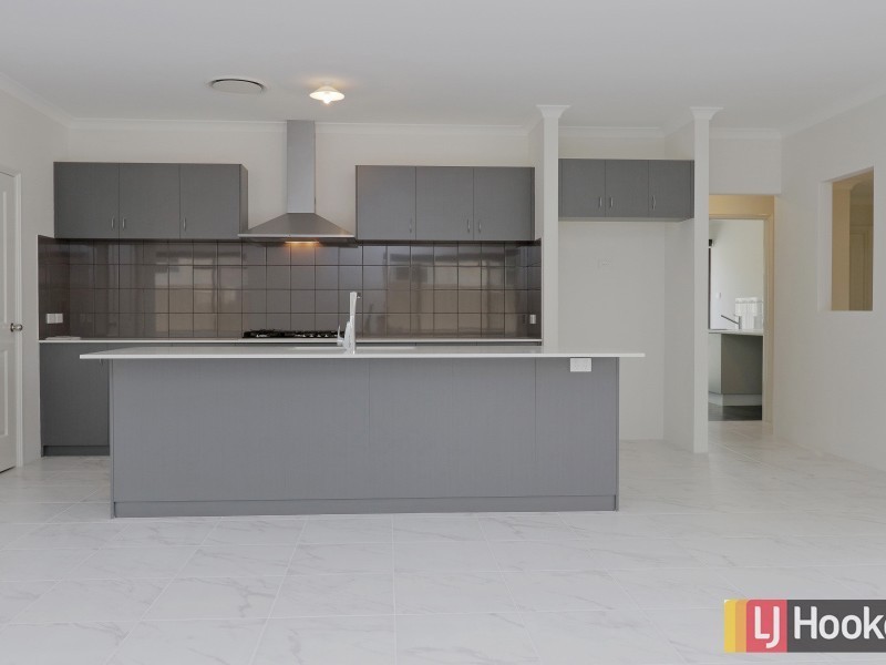 10 Cascade Road, Wandi WA 6167