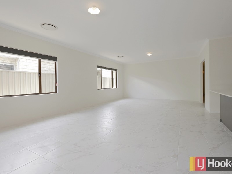 10 Cascade Road, Wandi WA 6167