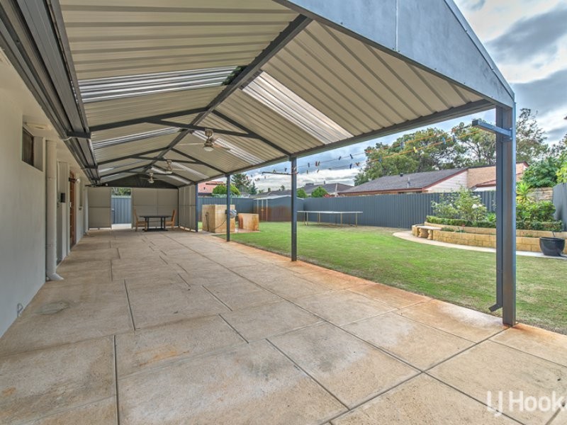 30 Ningaloo Way, Thornlie WA 6108