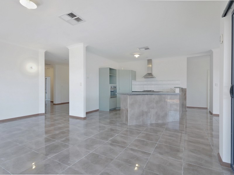 19 Quail Place, Langford WA 6147