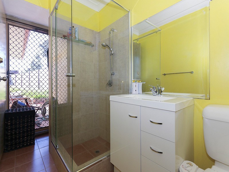 5 Tawny Way, Thornlie WA 6108