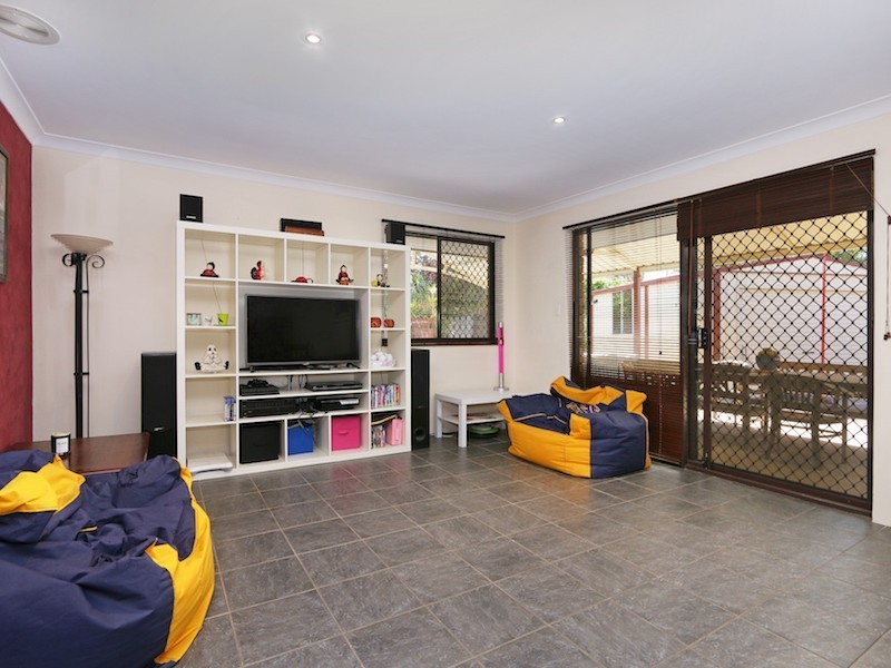 14 Orsett Way, Gosnells WA 6110