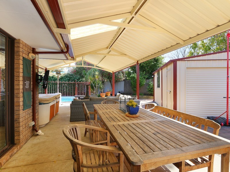 14 Orsett Way, Gosnells WA 6110