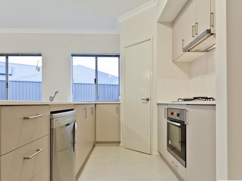 3 Ewens Pass, Wandi WA 6167