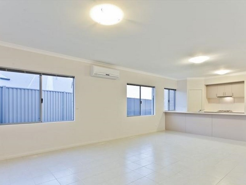 3 Ewens Pass, Wandi WA 6167