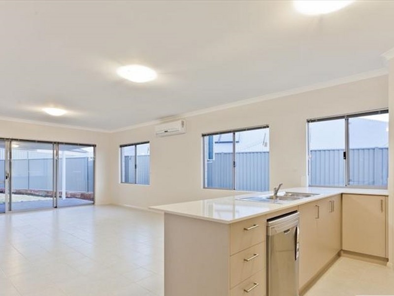 3 Ewens Pass, Wandi WA 6167