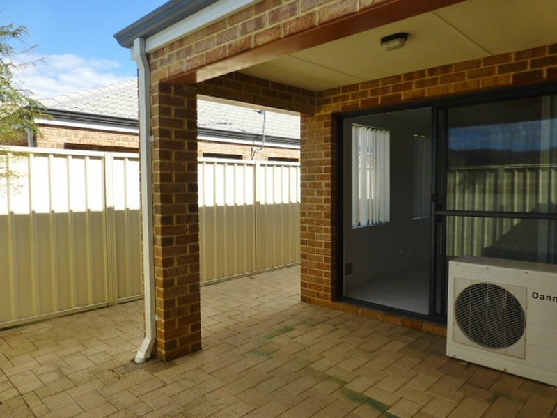 33C Banyard Avenue, Kelmscott WA 6111