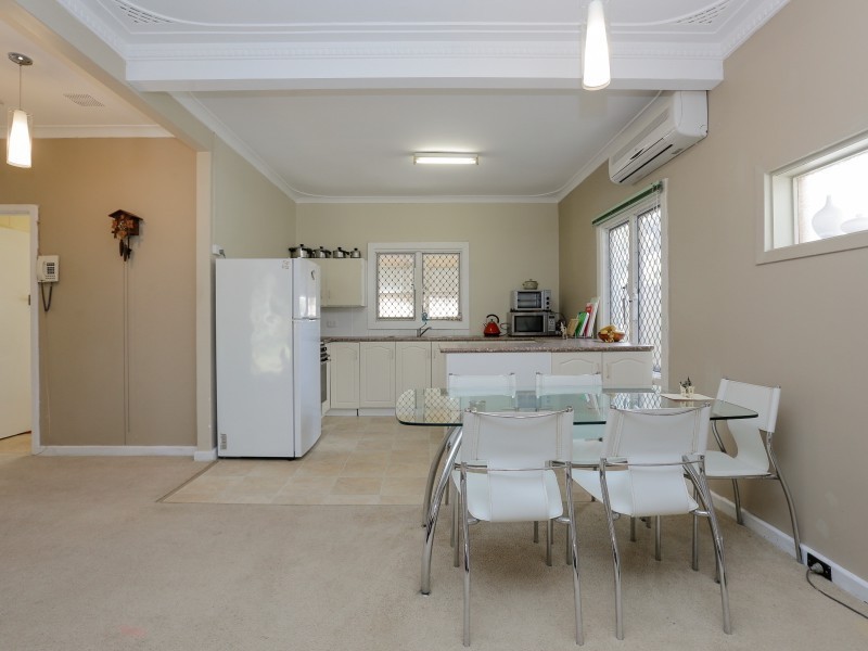 10A Cranwell Street, Thornlie WA 6108