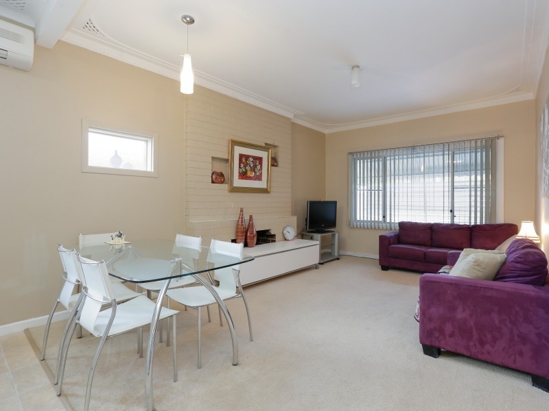 10A Cranwell Street, Thornlie WA 6108