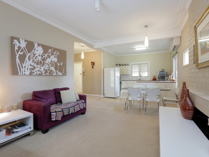 10A Cranwell Street, Thornlie WA 6108