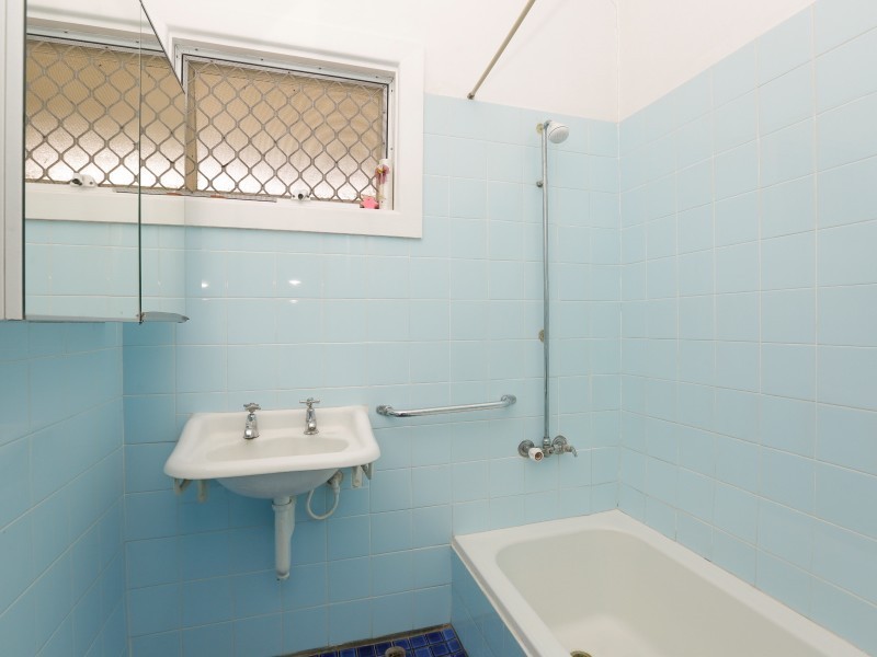 10A Cranwell Street, Thornlie WA 6108