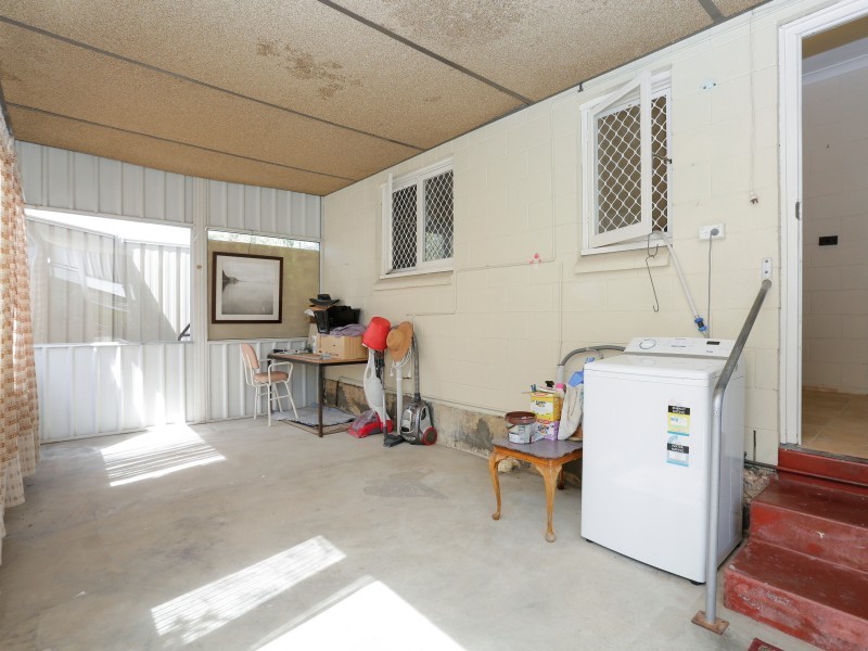 10A Cranwell Street, Thornlie WA 6108