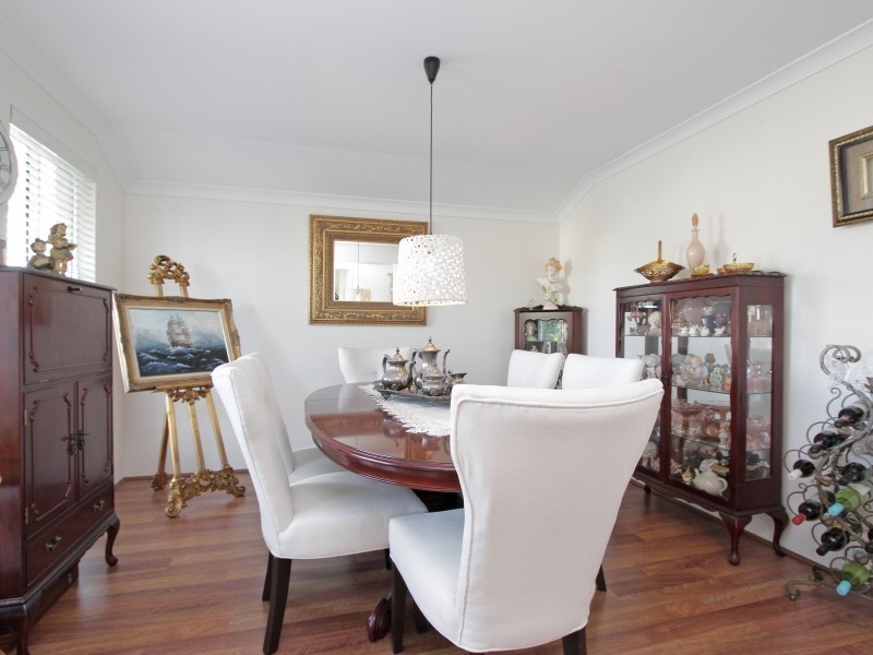 24 Bordeaux Parade, Piara Waters WA 6112