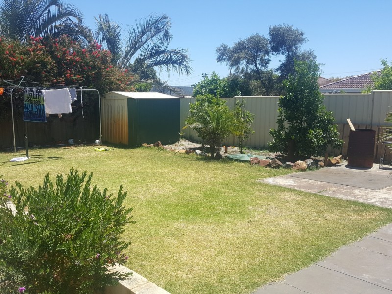 14 Tremlett Street, Thornlie WA 6108