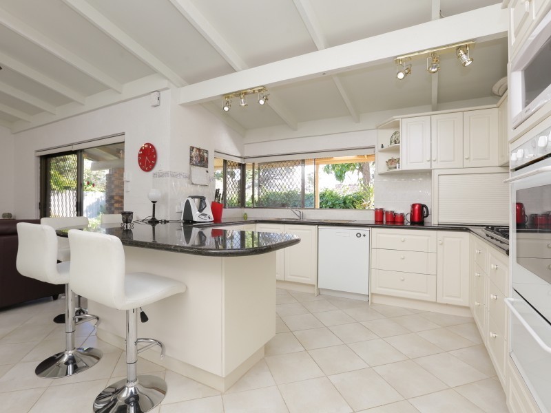 22 Essington Street, Huntingdale WA 6110