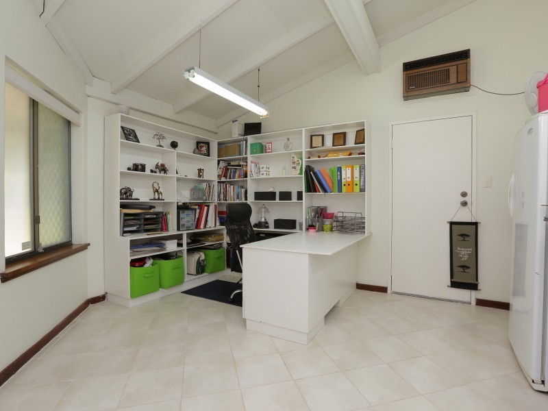 22 Essington Street, Huntingdale WA 6110