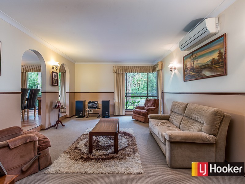 51 Parkside Drive, Thornlie WA 6108